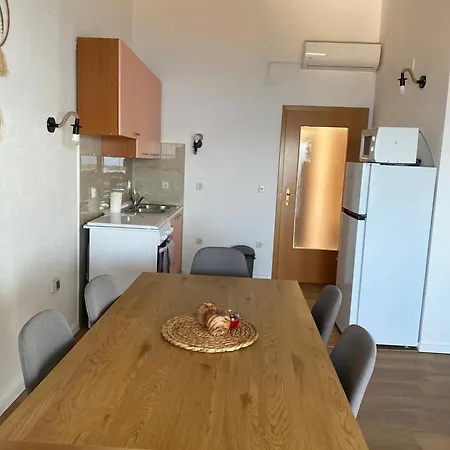Roing R Apartament *