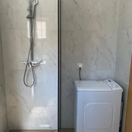 Roing R Apartament *